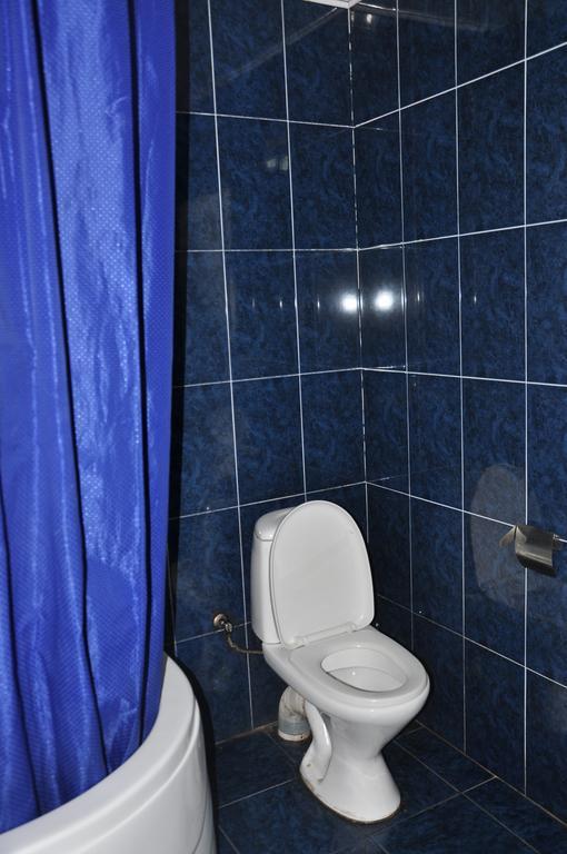 Guest House Racha Ambrolauri Bagian luar foto