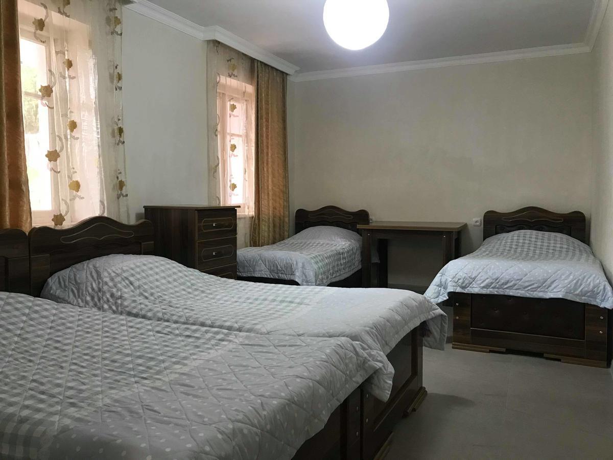 Guest House Racha Ambrolauri Bagian luar foto